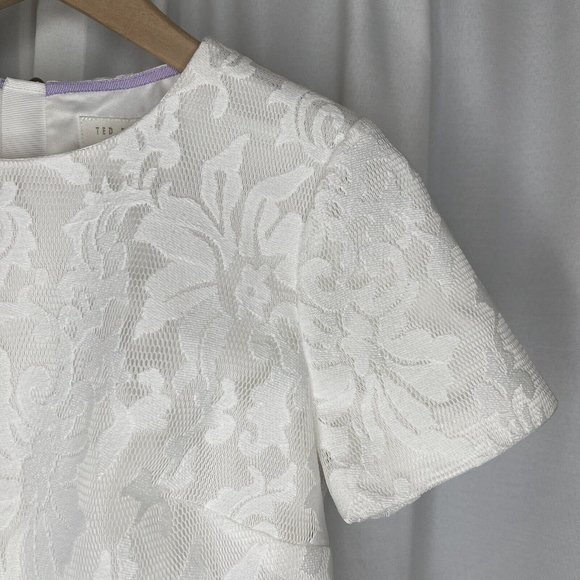 NWT Ted Baker Maire White Lace Mesh Crop Top Size 0 6 Short Sleeve Zip Back - Picture 8 of 15